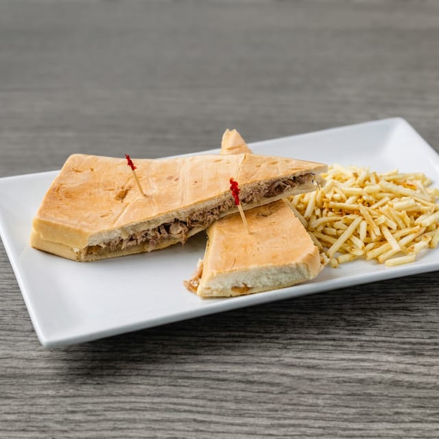 Pan con Lechón.