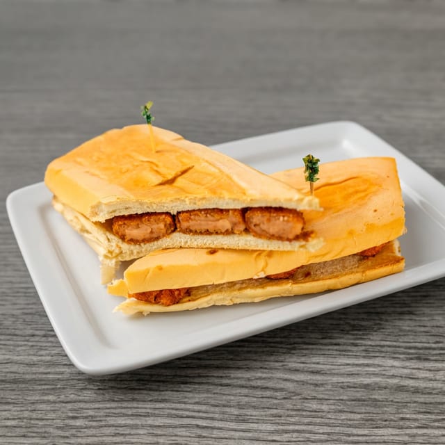 Pan con Croqueta.