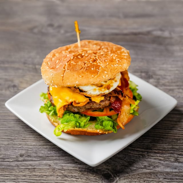 Hamburguesa De La Casa.