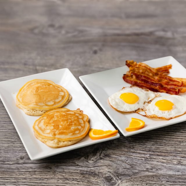 Dos huevos con Pancakes.