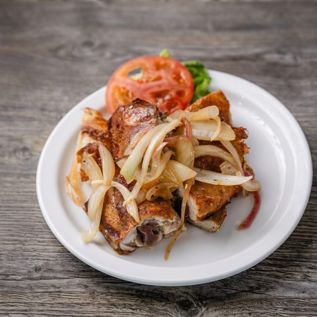 Chicharrón De Pollo*.