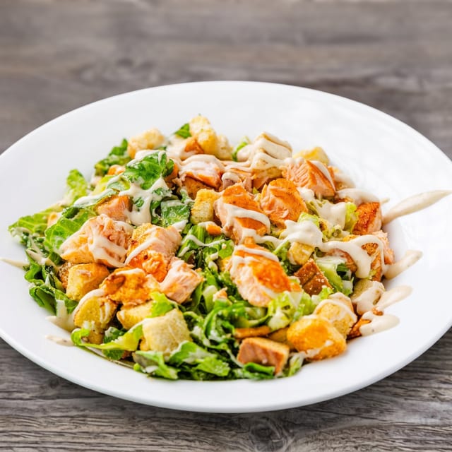 Ensalada César De Salmón.